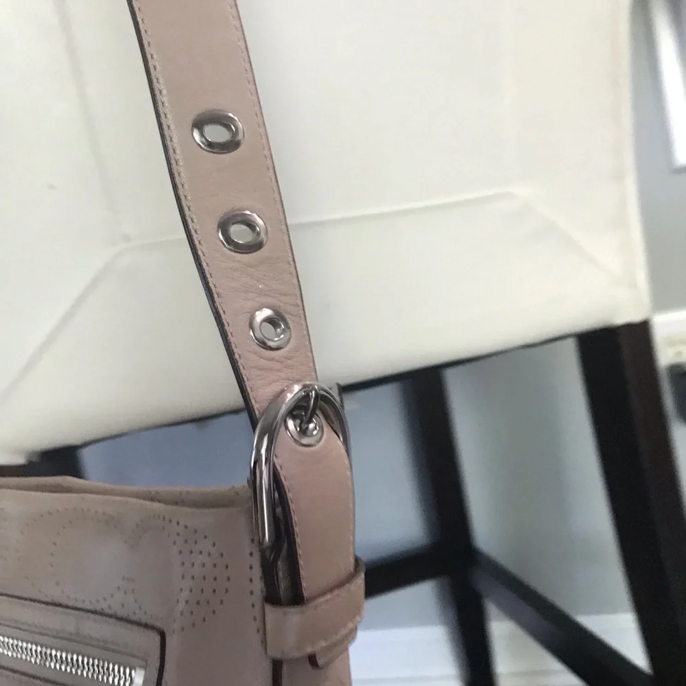 Coach leather cross body purse - Picture 2 of 15